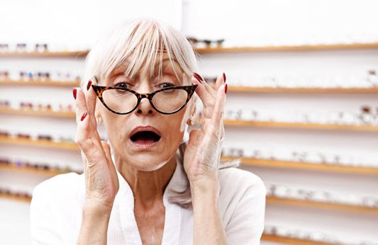 Why middle-aged and elderly people are not happy to wear reading glasses?